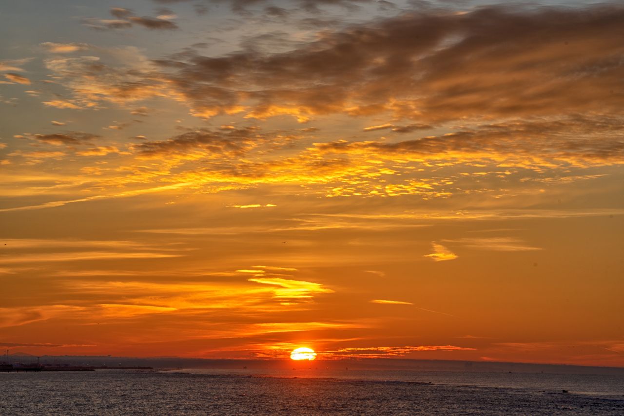 Al Pontile di Ostia, l�alba del solstizio d�inverno torna a unire la citt� e il mare